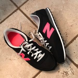 New Balance 410 Black and Pink worn once